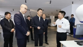 河南省委书记刘宁在郑州走访慰问青年团队代表时强调：推动中医药事业发扬光大